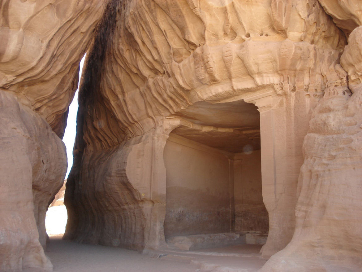 Robertk blog01 medainsalehrockarchitectureandnaturalrockformation